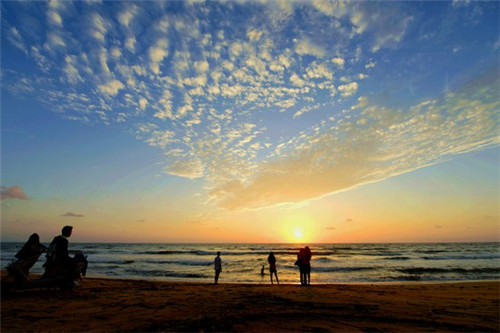海岸有什么好玩的景点（海岸有什么好玩的景点吗）